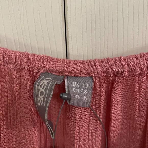 ASOS NWT Pink Off Shoulder Flutter Perforated Sleeve Smocked Crop Top Shirt Sz 6 - Picture 2 of 10